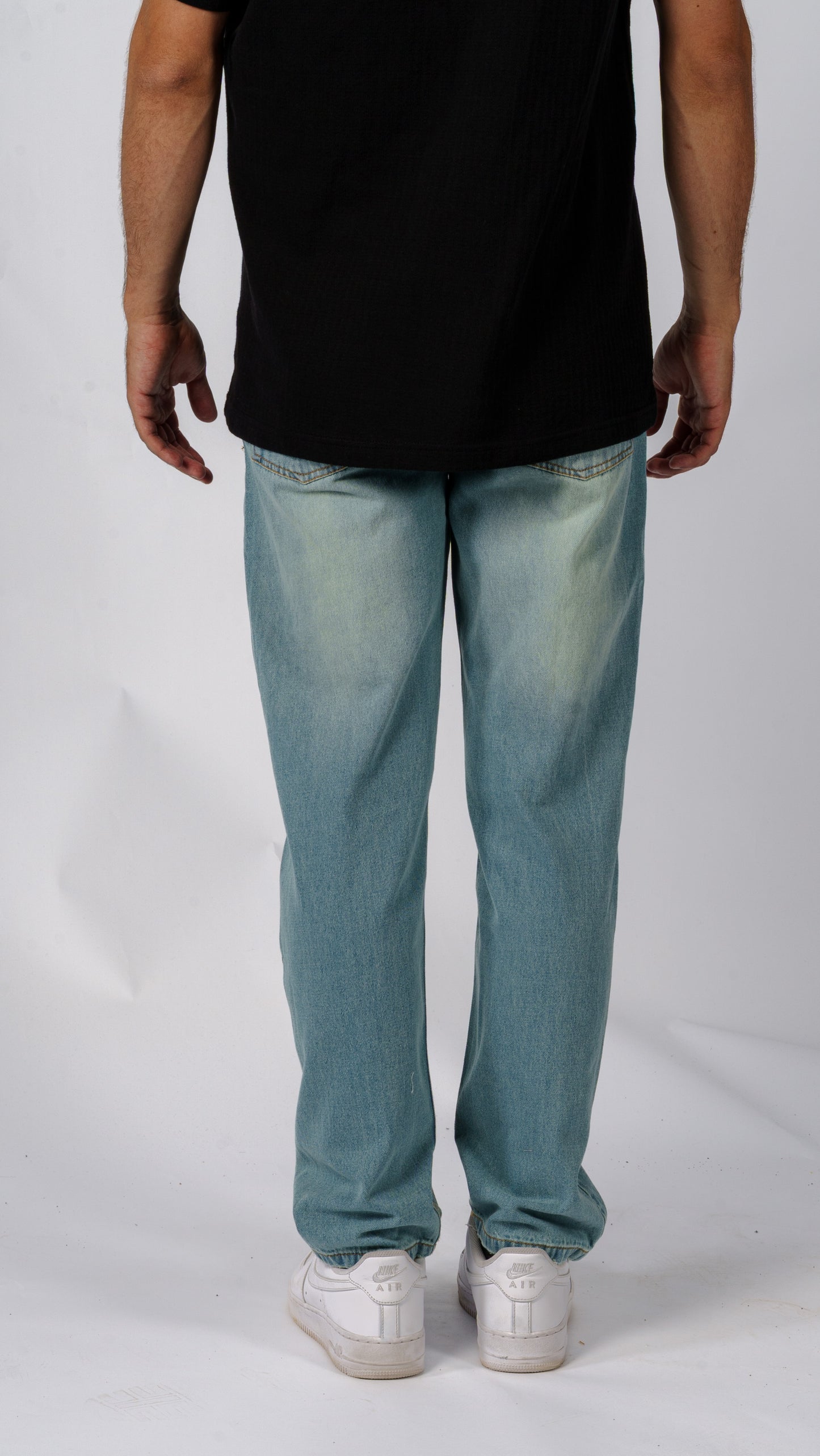STRAIGHT FIT BLUE DENIM
