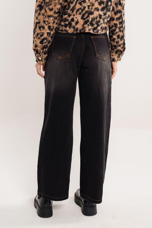Women's Wide-Leg Relaxed Jeans in Washed Black
