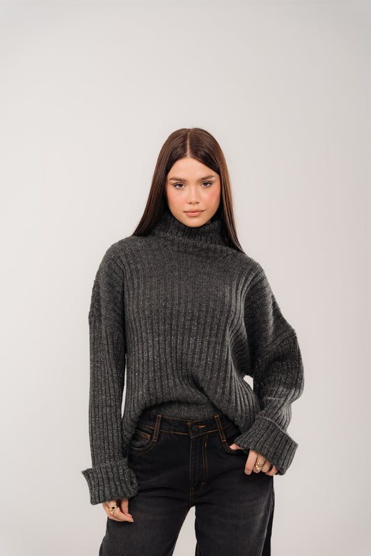 Ribbed Turtleneck Sweater In Grey