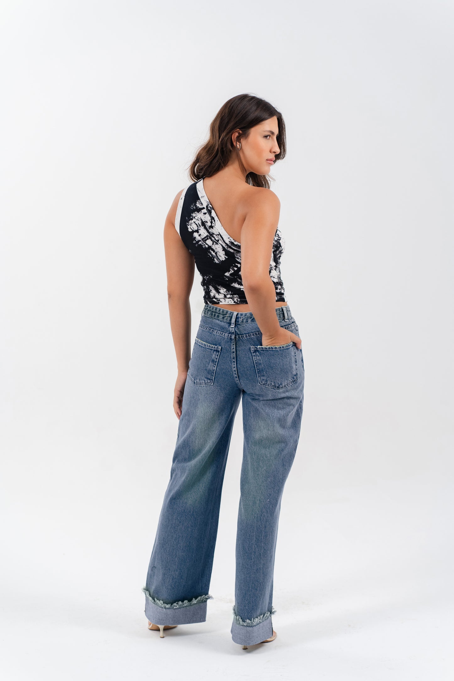 Women's wide leg Dark Blue jeans with ripped hem