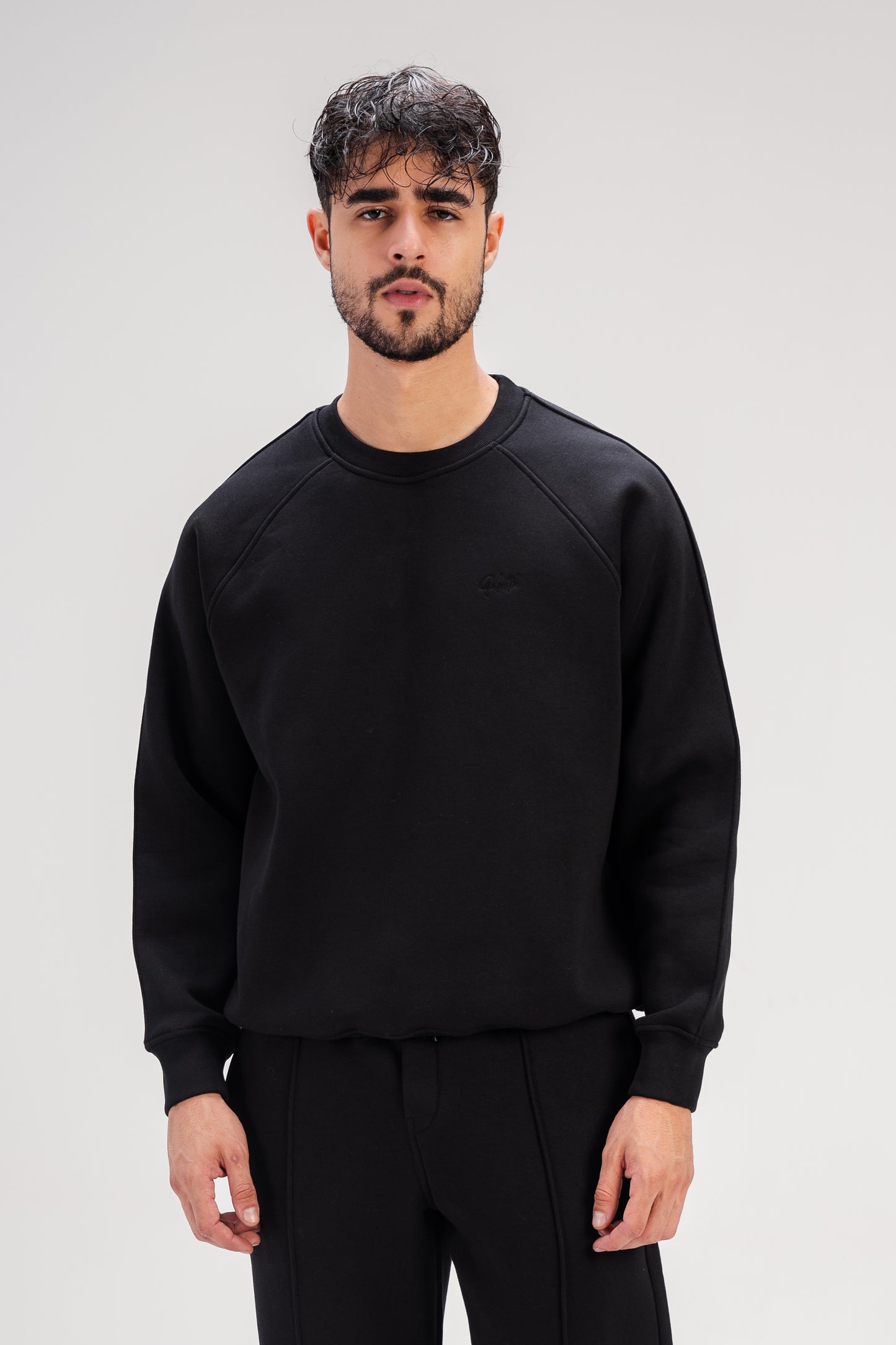 Crew Neck Sweatshirt in Black