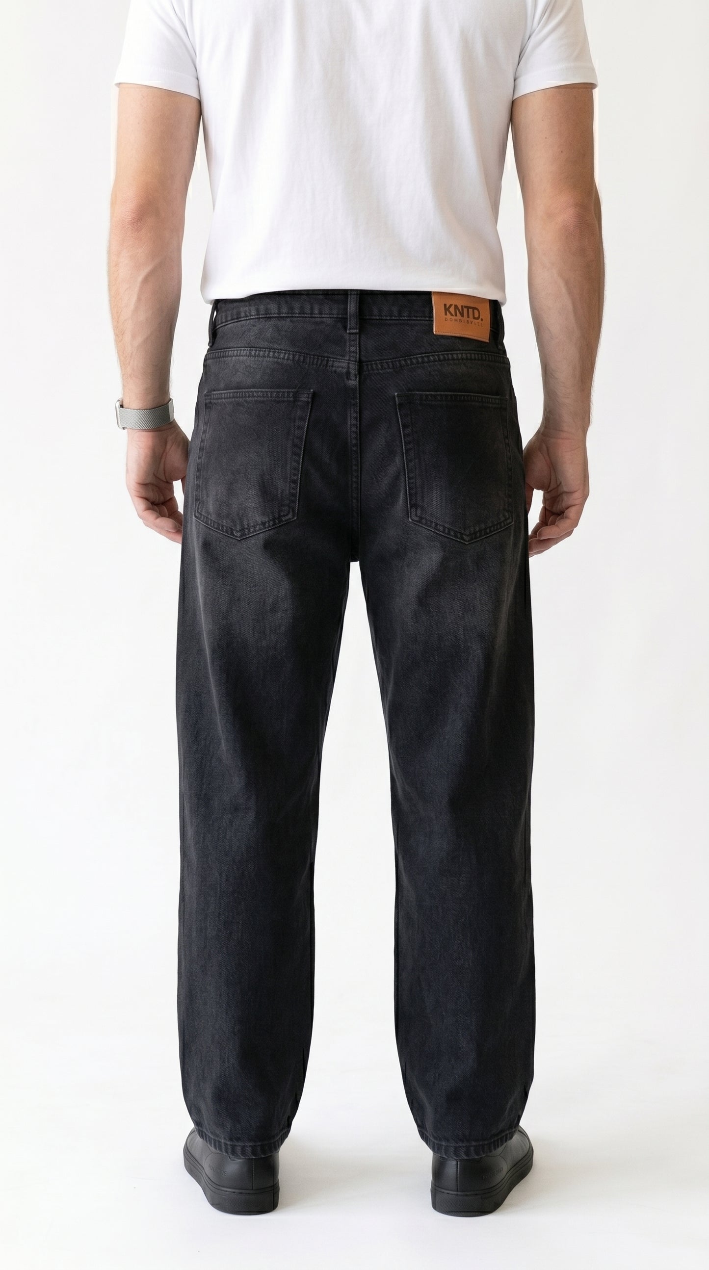 Men's Relaxed Straight-Leg Denim in Black