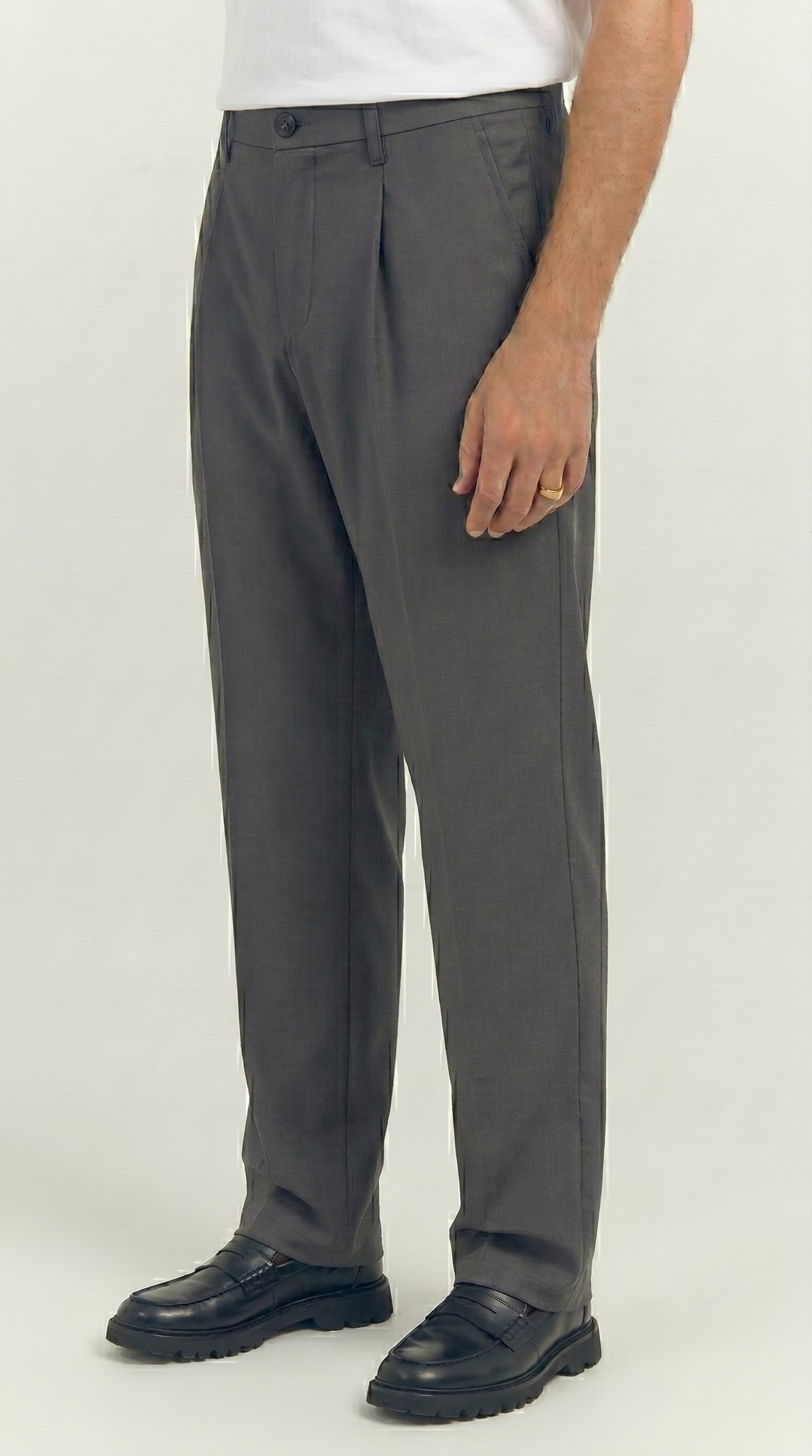 Men's Tailored Smart-Casual Pleated Trousers Grey