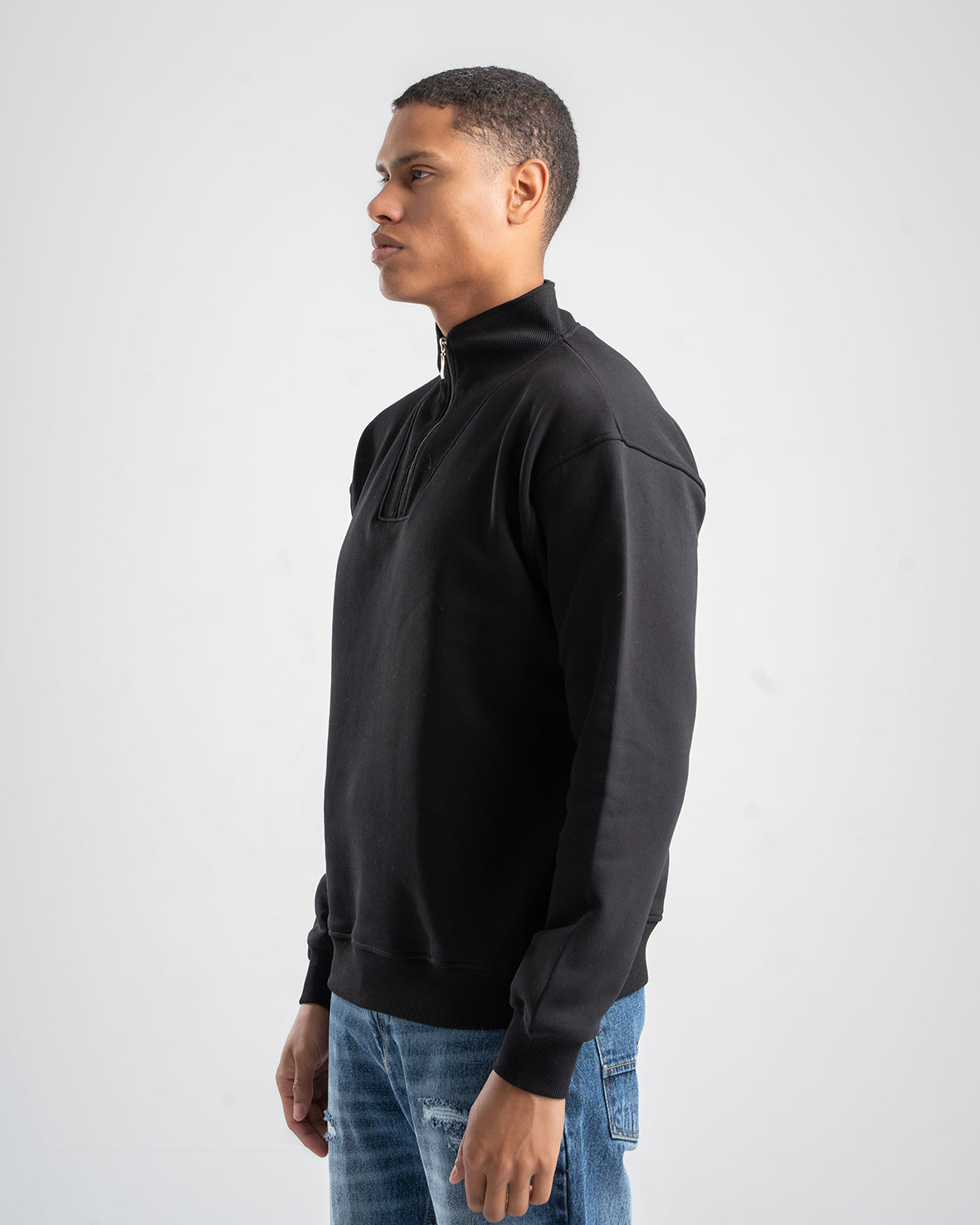 BLACK QUARTER-ZIP