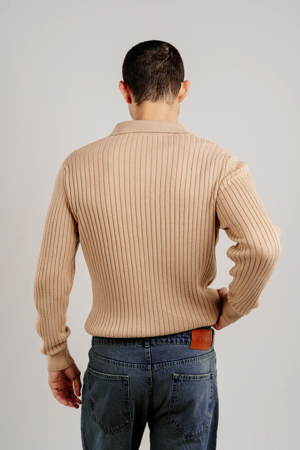 STRAIGHT DIRTY DENIM