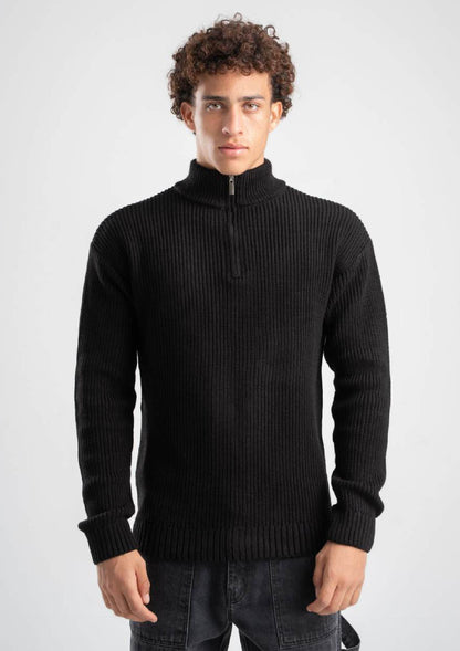 BLACK QUARTER ZIP LONG-SLEEVE
