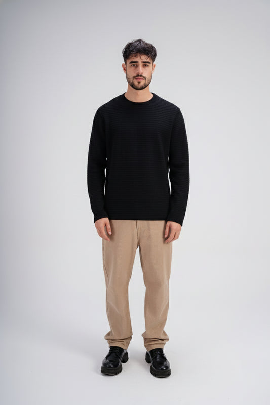 Textured sweater in Black