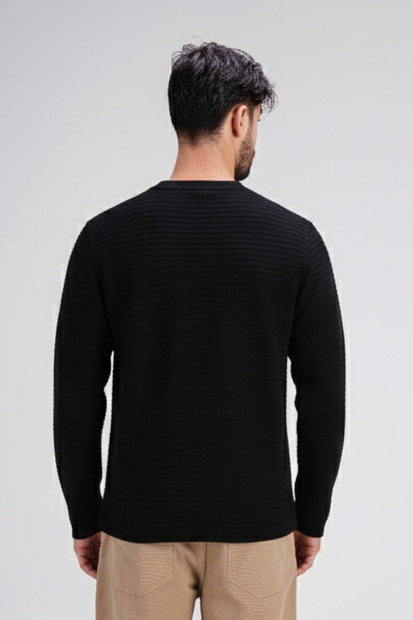 Textured sweater in Black