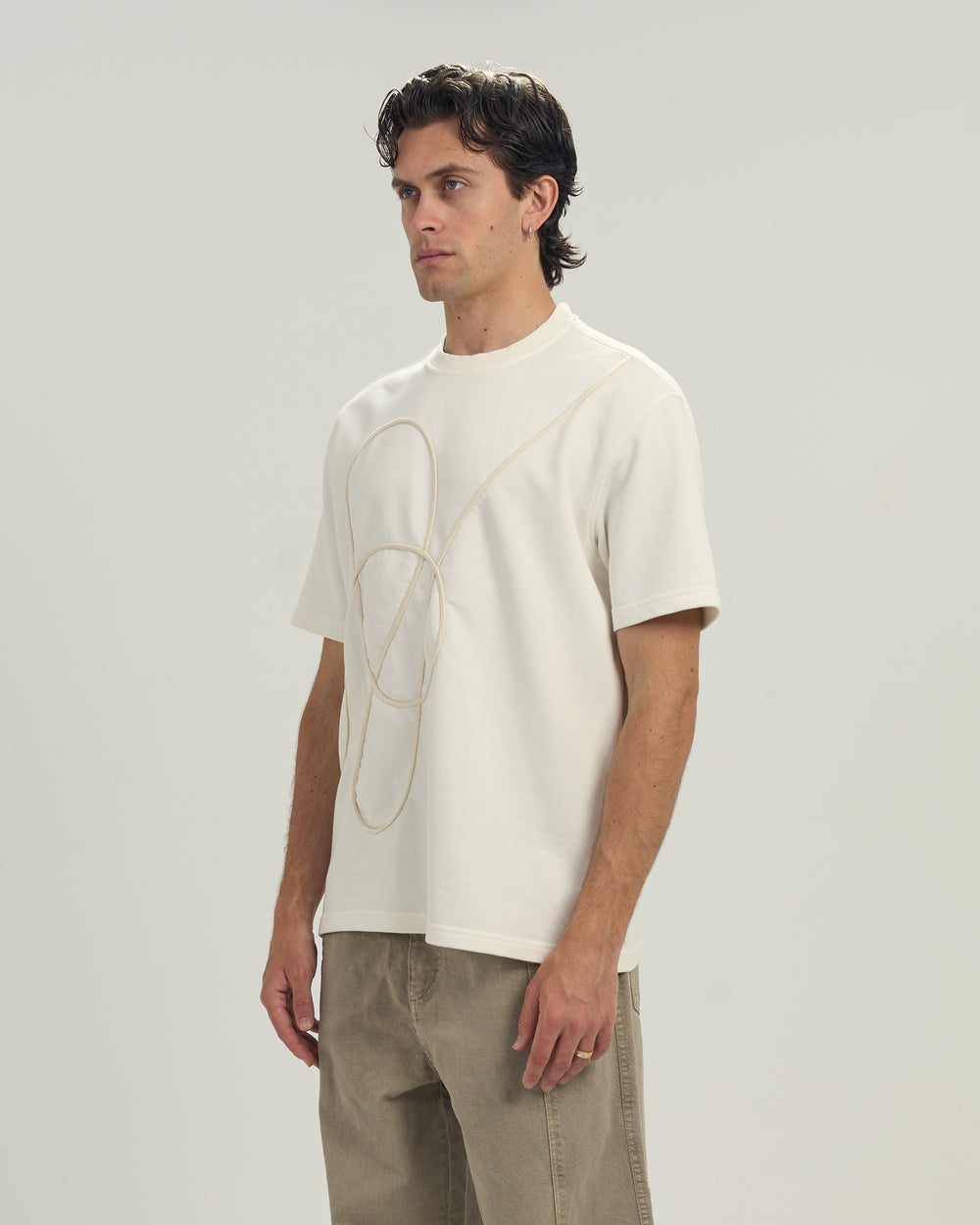 Embroidered T-shirt in Off white