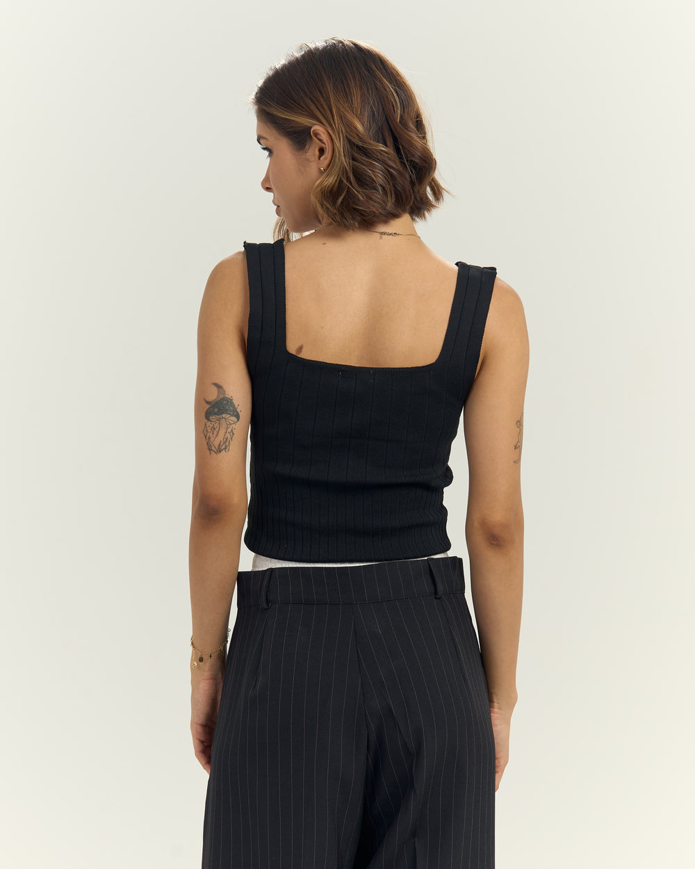 Black Ribbed Neck