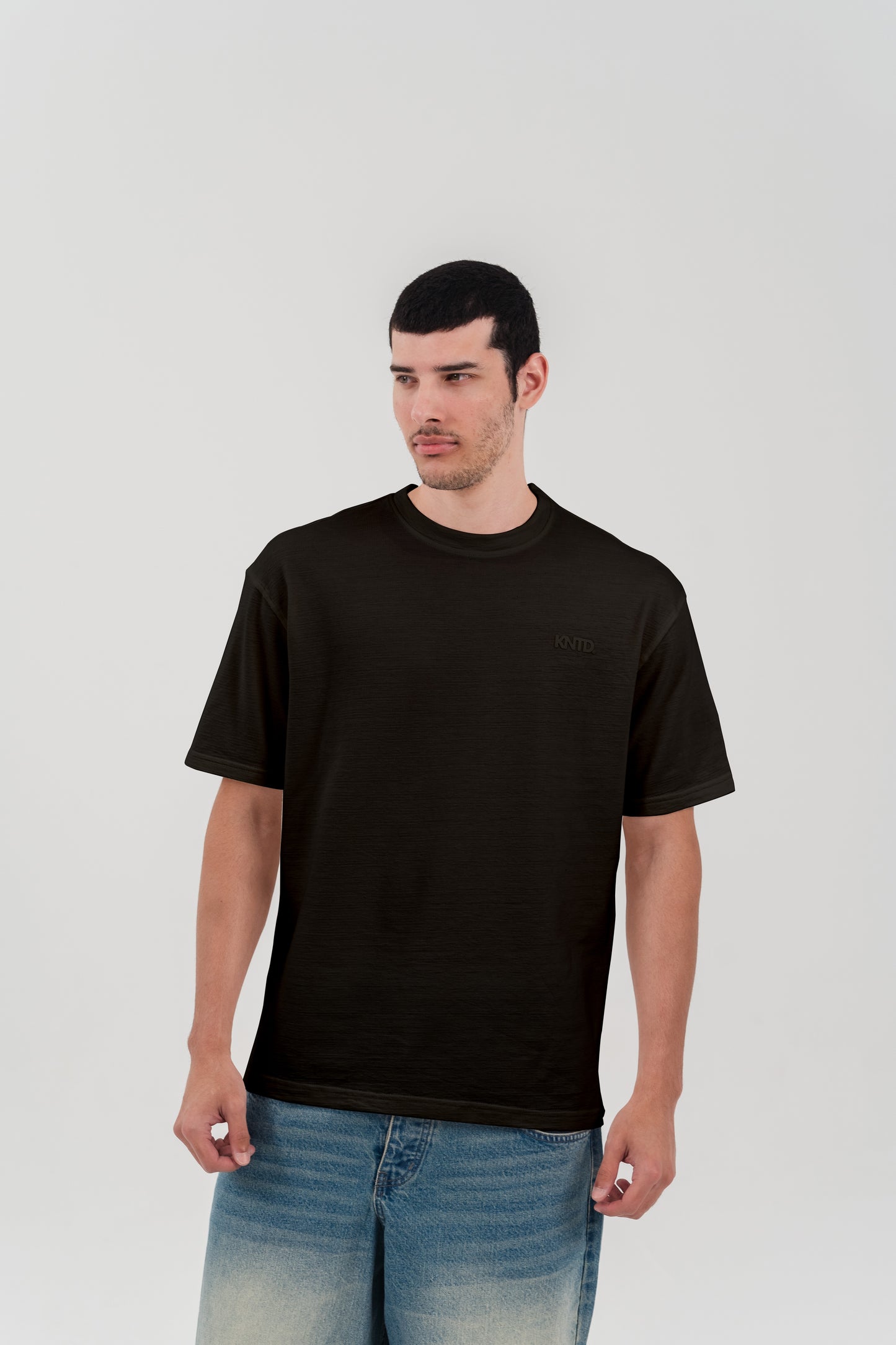 KNTD TEXTURED BASIC T-SHIRT-Black