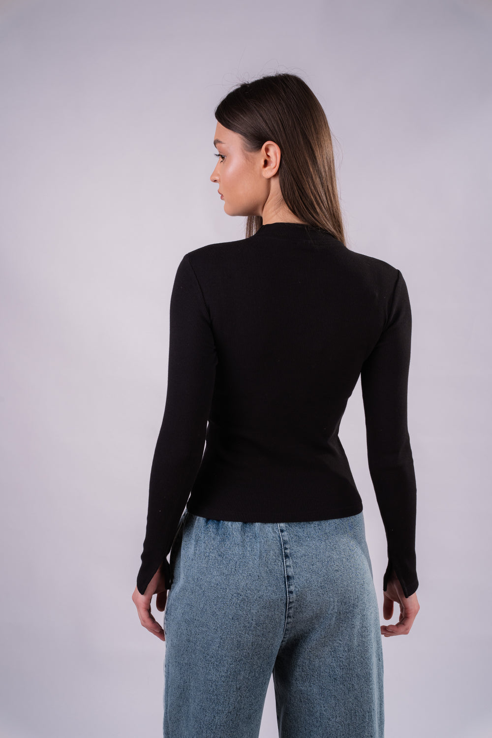 The Sleek Slit-Sleeve Ribbed Top - Black