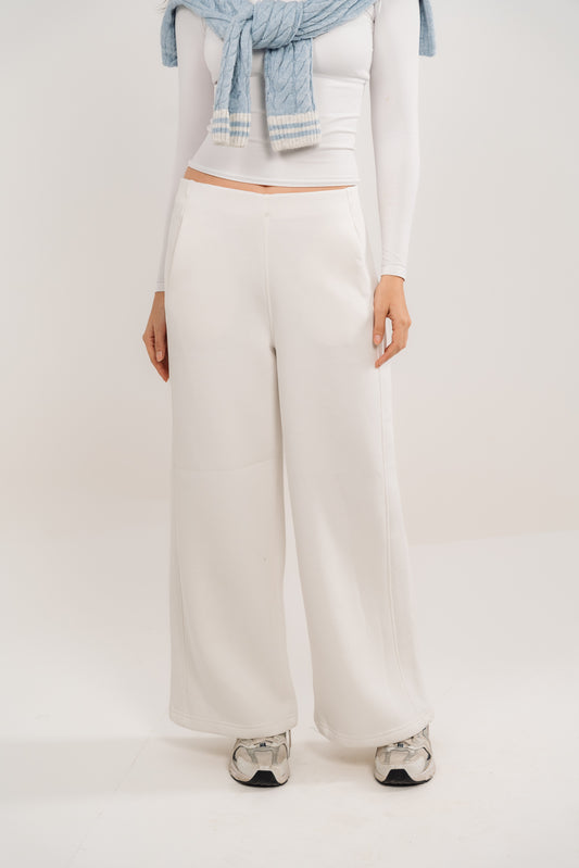 Wild Leg Sweatpants In Off White
