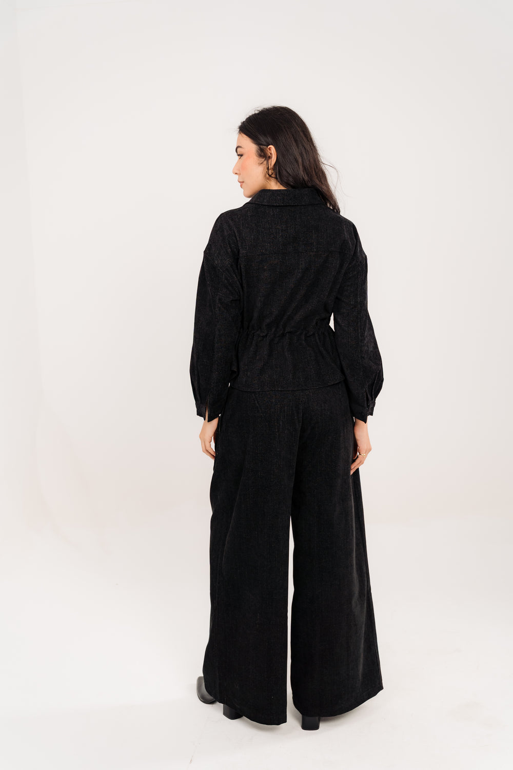 Pleated Wide-Leg Trousers In Black