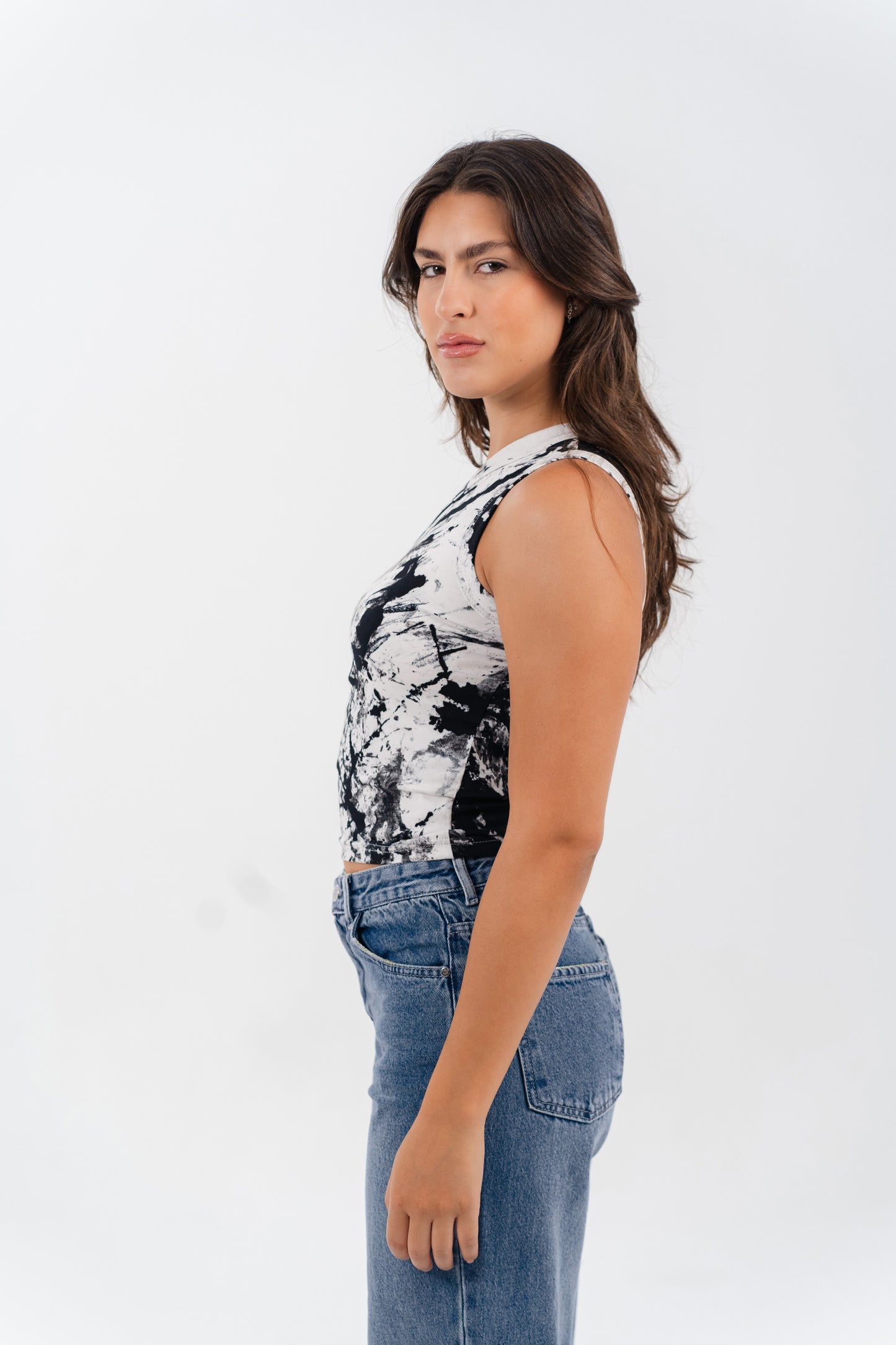 Women's wide leg Dark Blue jeans with ripped hem