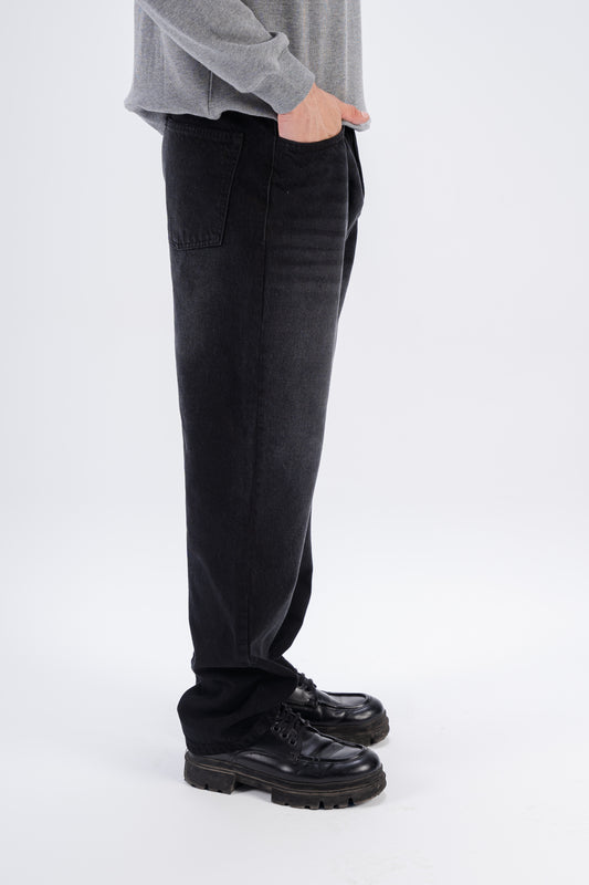 Relaxed-Fit Jeans in Black