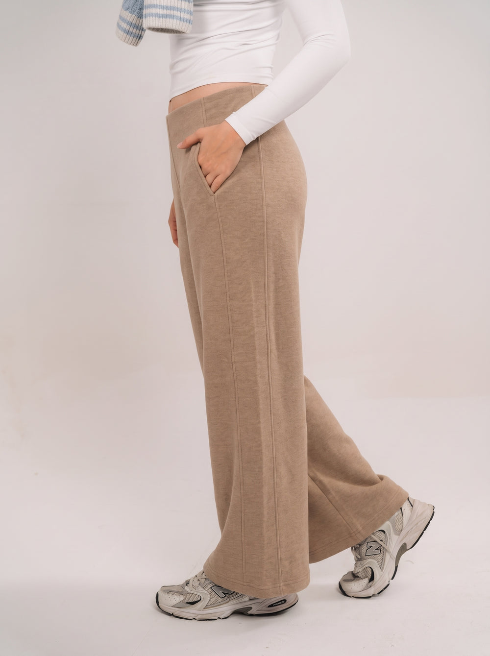 Wild Leg Sweatpants In Light Brown