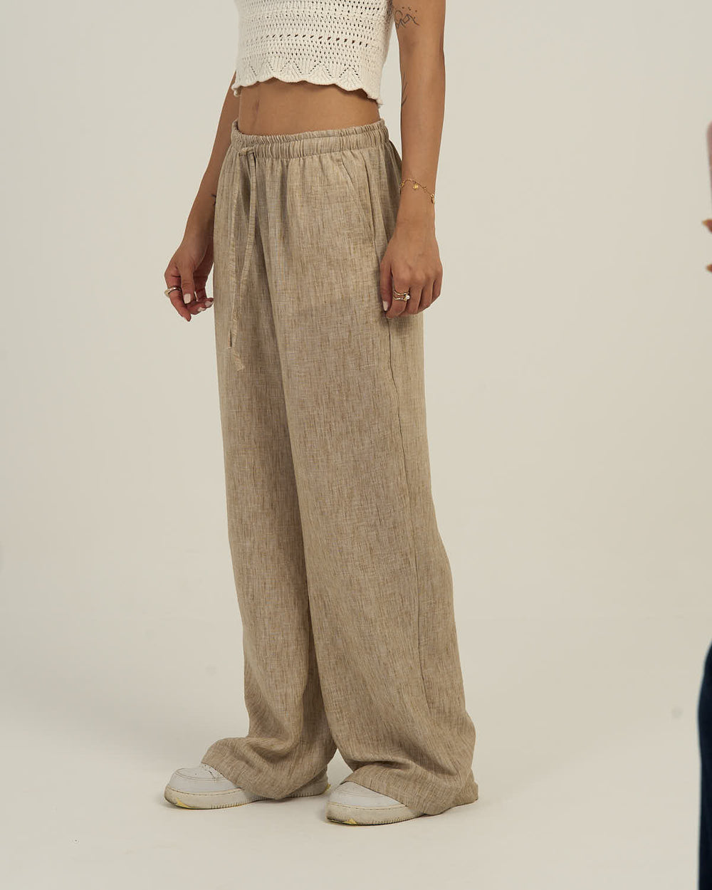 Women's Relaxed Linen-Blend Wide-Leg Trousers Beige
